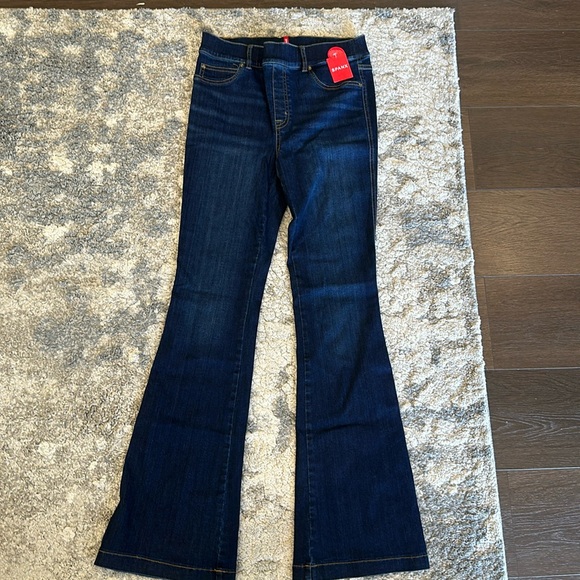 Spanx Flare Jeans - M - NWT - Picture 3 of 6